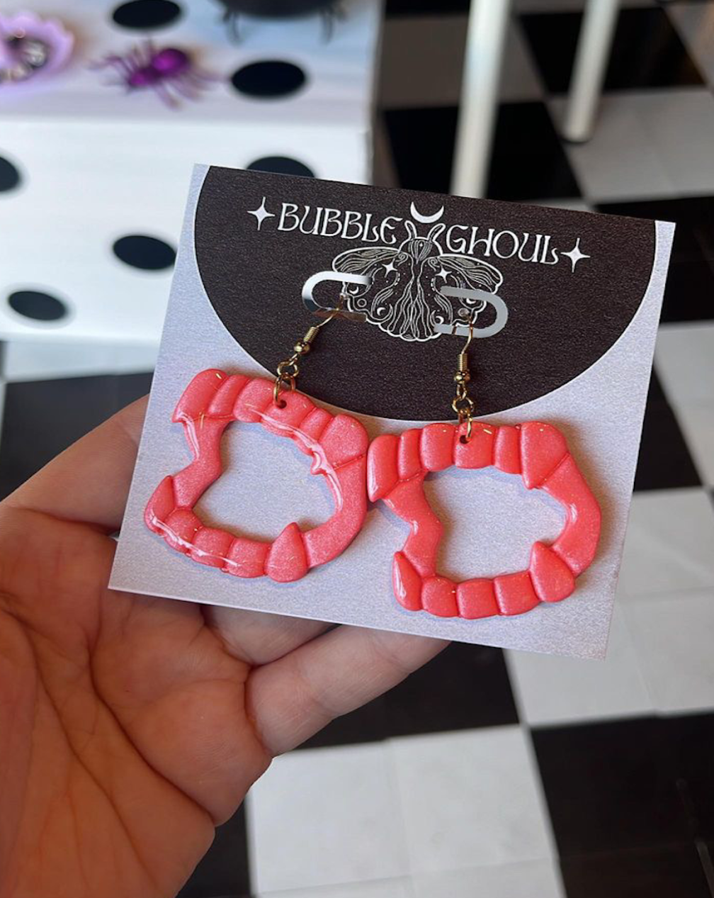 Vamp Teeth Huggies